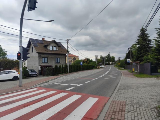 dom wolnostojący, 4 pokoje Świątniki Górne, ul. Kazimierza Bruchnalskiego. Zdjęcie 2