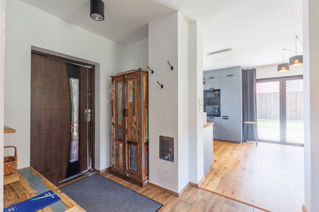 dom wolnostojący, 5 pokoi Kromnów. Zdjęcie 9