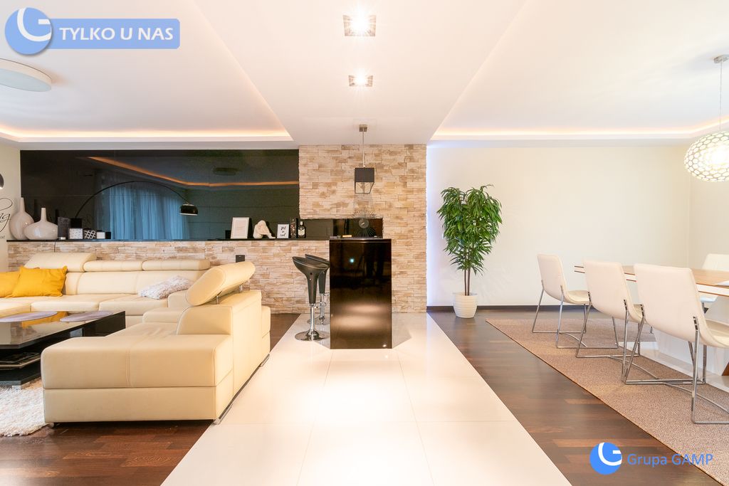 Mieszkanie 4-pokojowe Kraków, ul. Rogatka. Zdjęcie 1