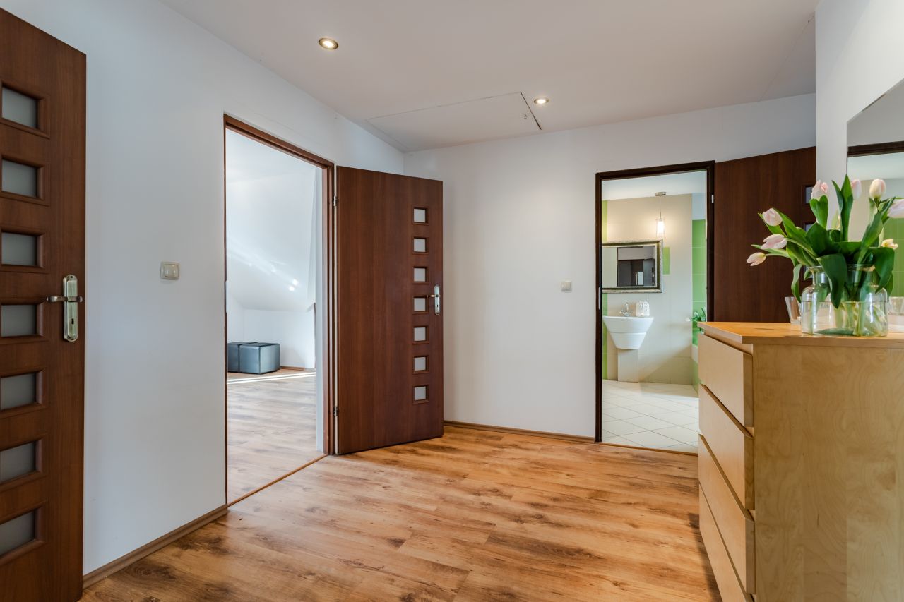 Lokal Puszczykowo, rynek Rynek. Zdjęcie 42