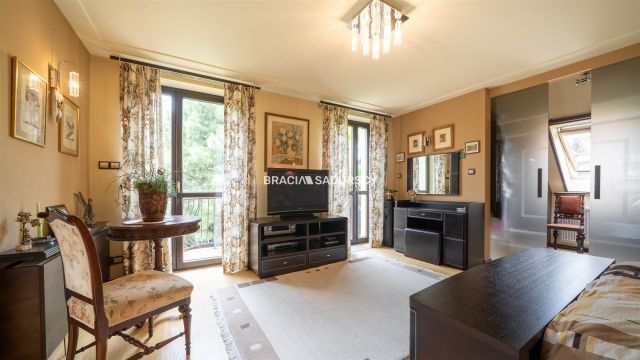 dom wolnostojący, 6 pokoi Bibice, ul. Kwiaty Polne. Zdjęcie 16