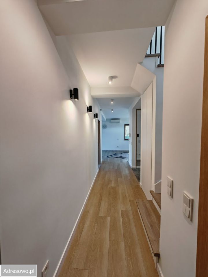 dom wolnostojący, 5 pokoi Kępa Kiełpińska. Zdjęcie 11