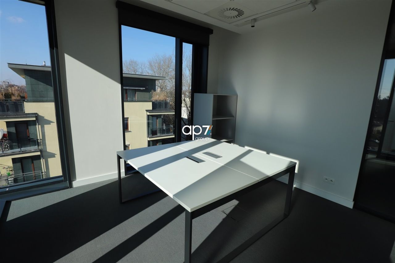 Biuro Kraków Prądnik Czerwony, ul. Pilotów. Zdjęcie 8