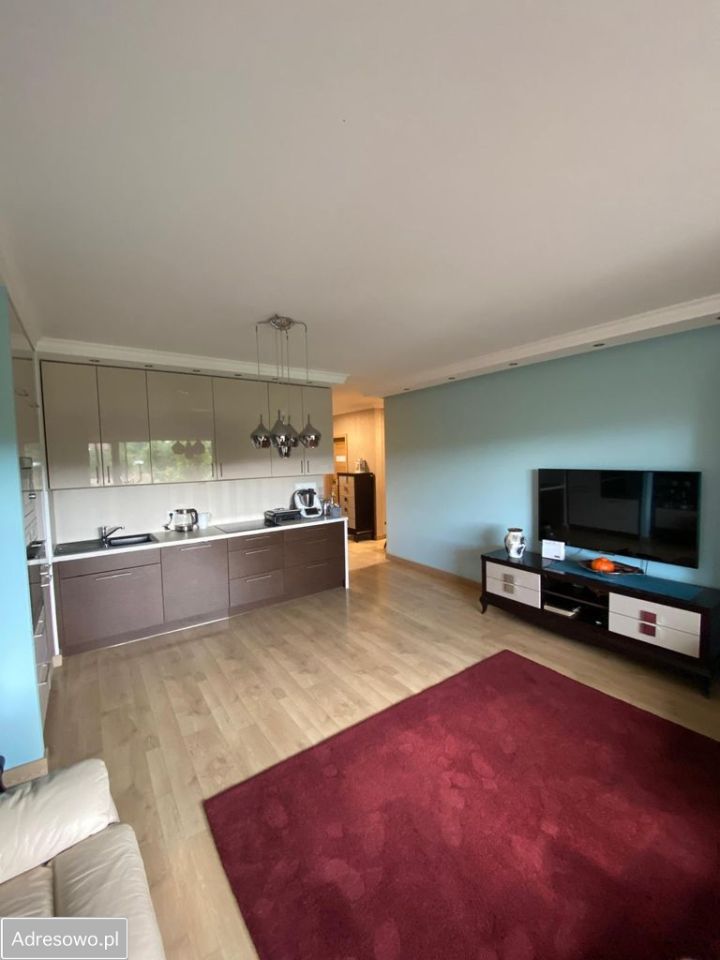Mieszkanie 4-pokojowe Bielawa. Zdjęcie 3