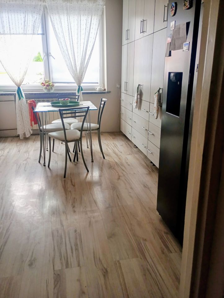 dom wolnostojący, 7 pokoi Rogowice. Zdjęcie 4