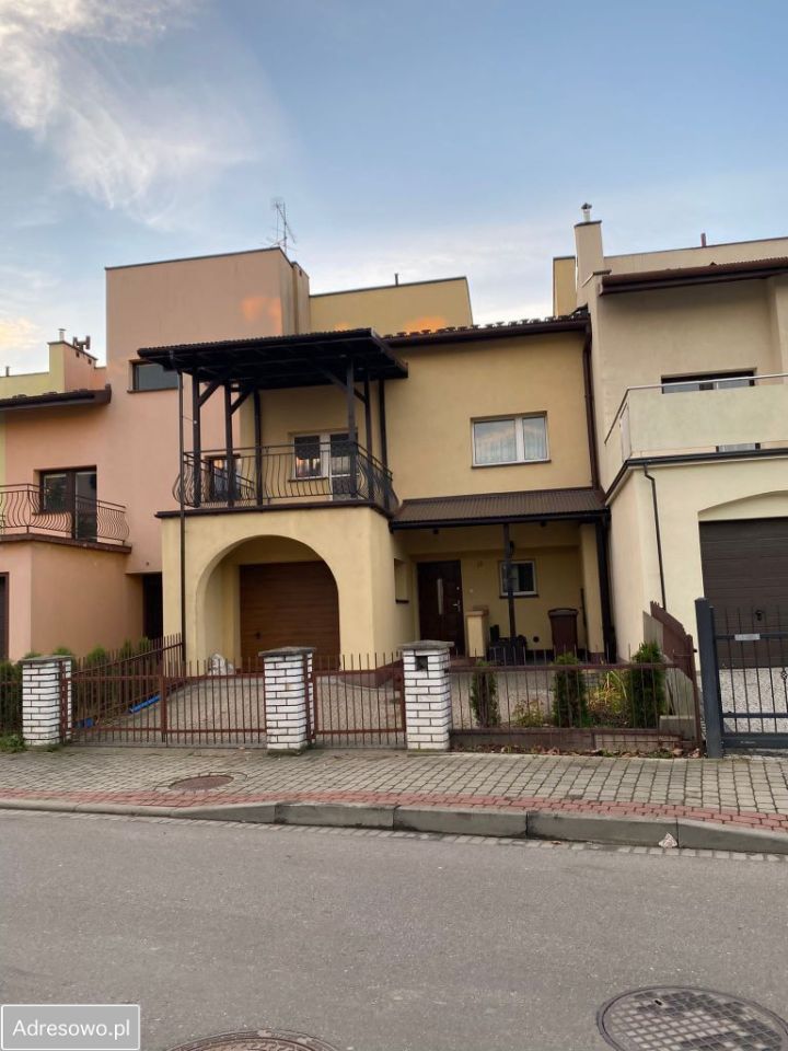 dom szeregowy, 8 pokoi Nowy Sącz Wólki