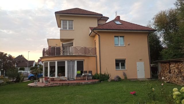 dom wolnostojący, 7 pokoi Słubice, ul. Makowa. Zdjęcie 1