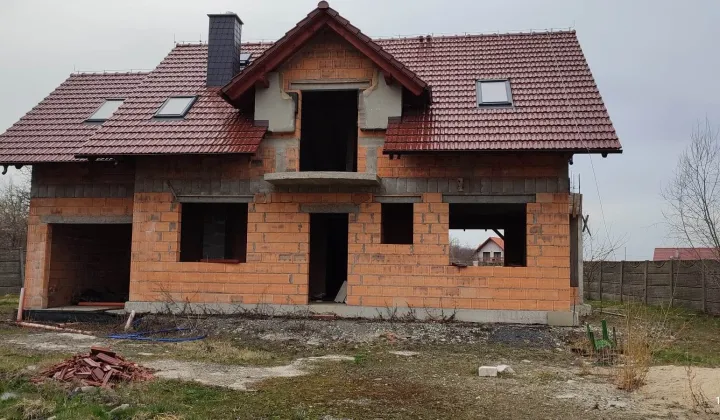 dom wolnostojący Męcinka