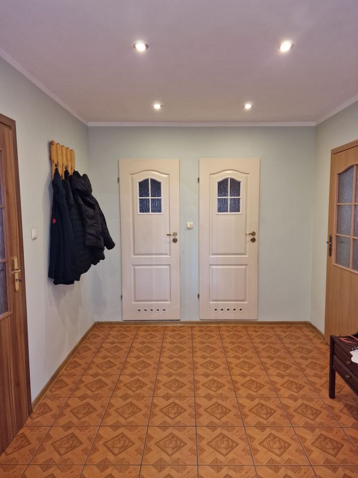 Mieszkanie 3-pokojowe Żegocino. Zdjęcie 4