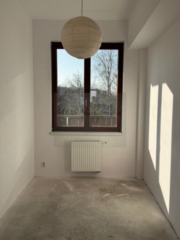 Mieszkanie 4-pokojowe Warszawa Bielany, ul. Jowisza. Zdjęcie 2