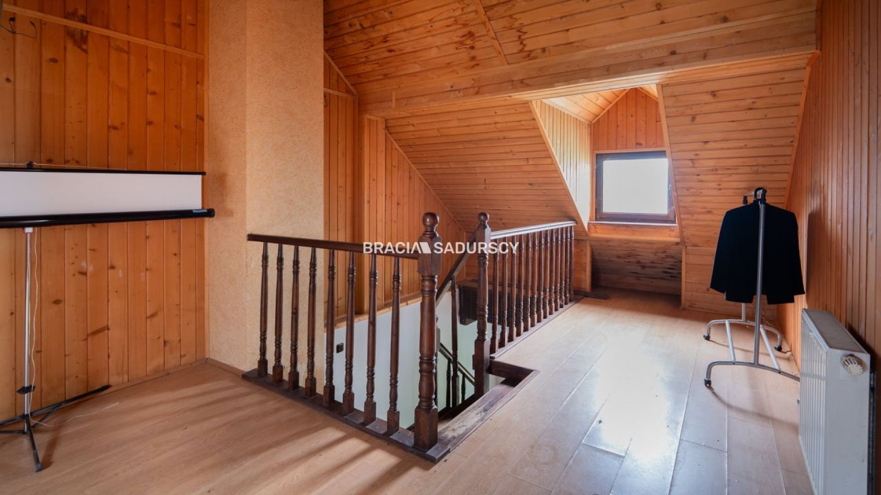 dworek, 4 pokoje Koźmice Wielkie. Zdjęcie 12