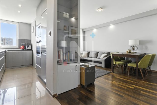 Mieszkanie 3-pokojowe Warszawa Bemowo, ul. mjr. Henryka Sucharskiego. Zdjęcie 3