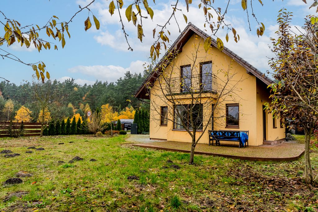 dom wolnostojący, 5 pokoi Zielonagóra. Zdjęcie 3
