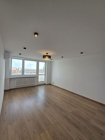 Mieszkanie 3-pokojowe Chorzów, ul. Księcia Władysława Opolskiego. Zdjęcie 1
