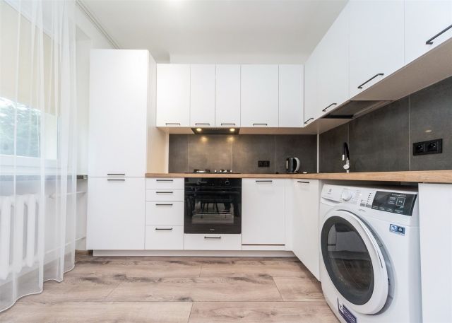 Mieszkanie 3-pokojowe Bielsko-Biała Śródmieście, ul. Bohaterów Warszawy. Zdjęcie 8