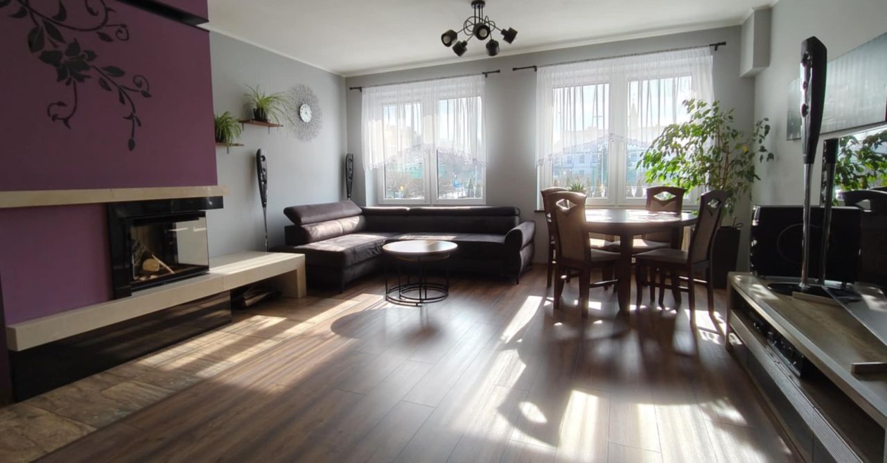 Mieszkanie 4-pokojowe Świdnica Centrum, ul. Husarska. Zdjęcie 1