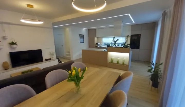 bliźniak, 5 pokoi Żłobizna, ul. Miodowa