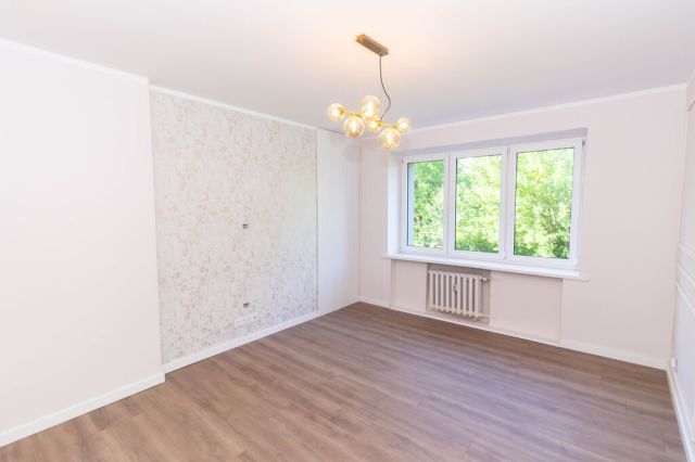 Mieszkanie 3-pokojowe Ostrowiec Świętokrzyski, ul. Henryka Sienkiewicza. Zdjęcie 6