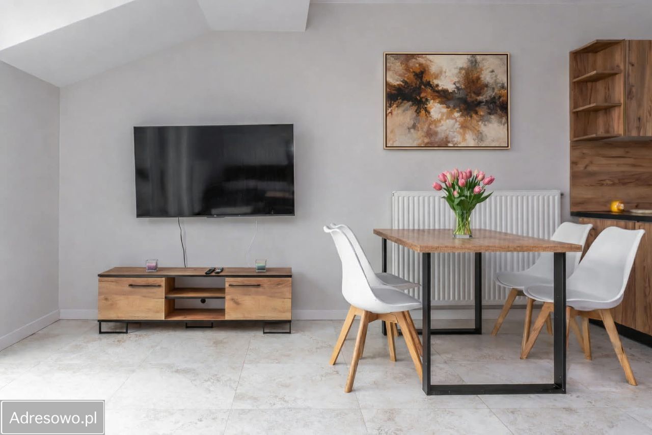 Mieszkanie 3-pokojowe Kraków Wzgórza Krzesławickie, ul. Gustawa Morcinka. Zdjęcie 2