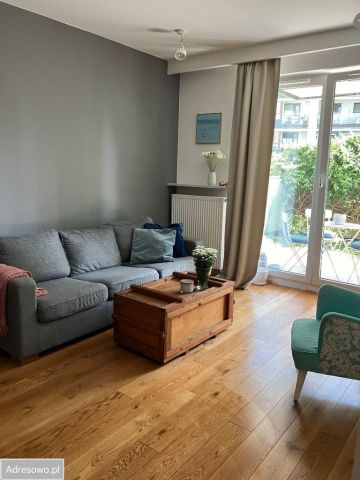 Mieszkanie 2-pokojowe Warszawa Saska Kępa, ul. Jana Nowaka-Jeziorańskiego. Zdjęcie 1