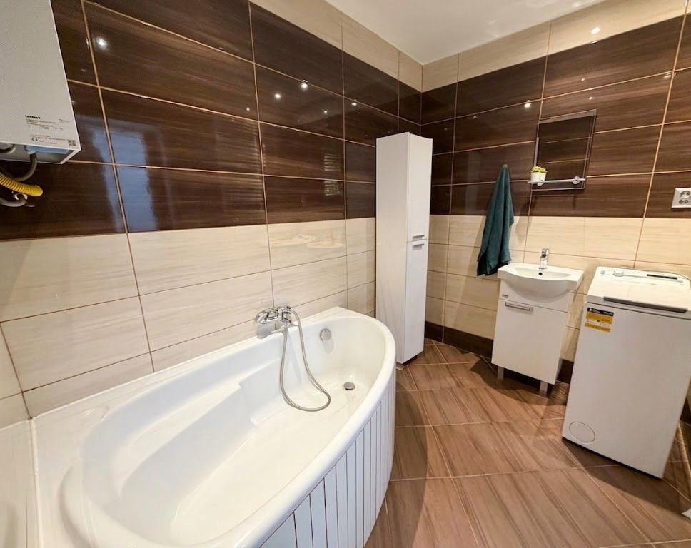 Mieszkanie 3-pokojowe Katowice os. Tysiąclecia, ul. Tysiąclecia. Zdjęcie 6