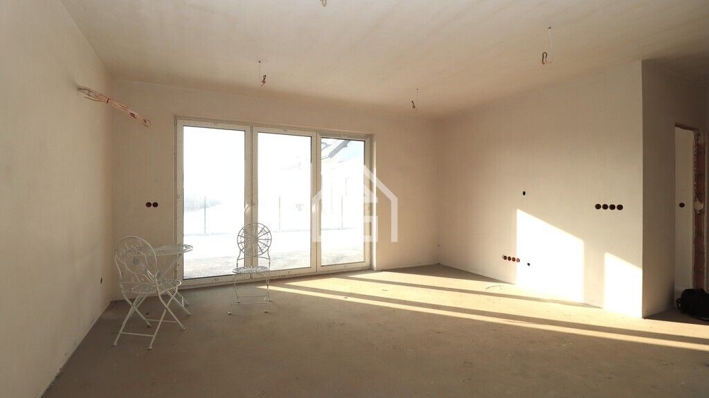 dom wolnostojący, 5 pokoi Kłaj. Zdjęcie 2