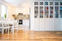 Mieszkanie 4-pokojowe Warszawa Zerzeń, ul. Chodzieska. Zdjęcie 1