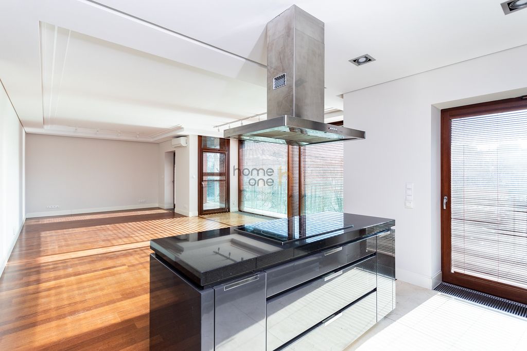 Mieszkanie 4-pokojowe Warszawa Śródmieście, ul. Franciszkańska. Zdjęcie 4