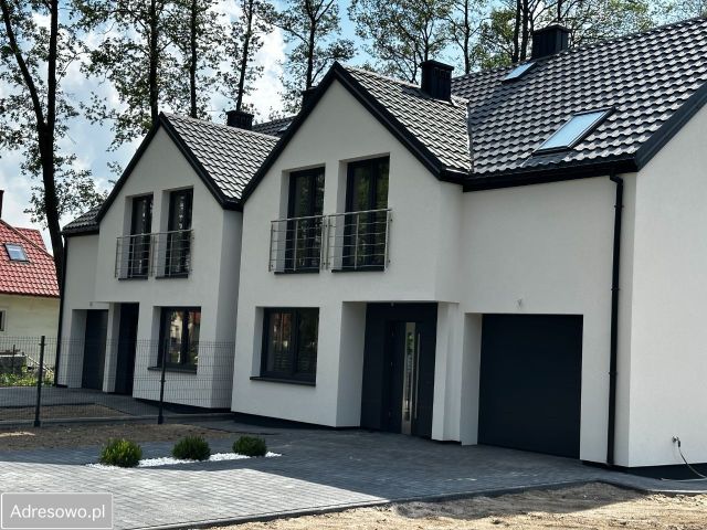 bliźniak, 5 pokoi Dębe Wielkie, ul. 103 Batalionu Strzelców. Zdjęcie 1