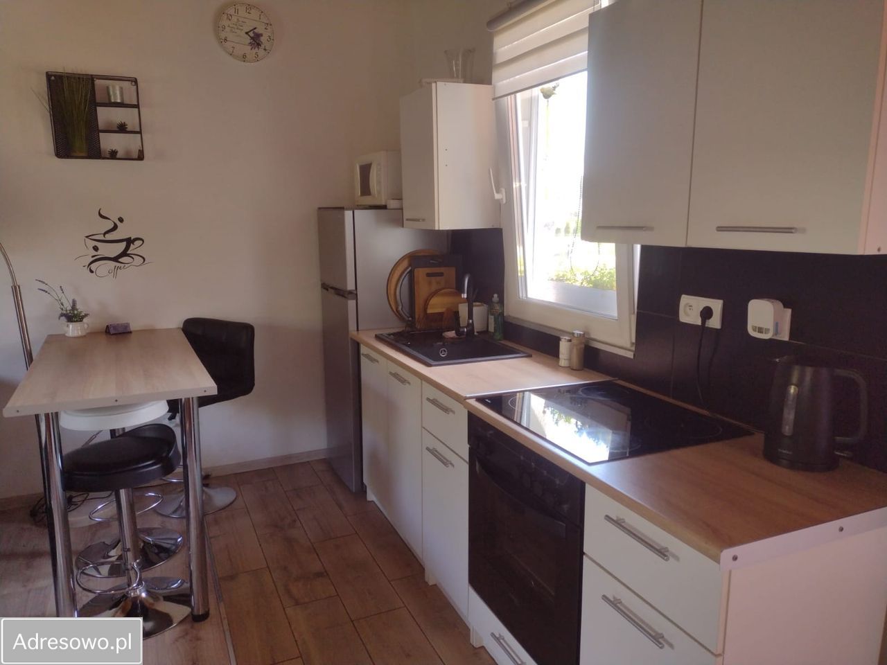 dom wolnostojący, 3 pokoje Osłonin, ul. Wiosenna. Zdjęcie 2