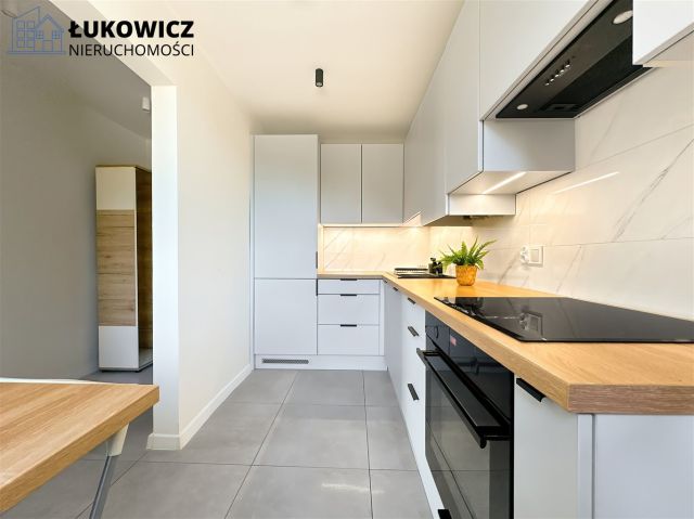 dom wolnostojący, 9 pokoi Kaniów. Zdjęcie 5