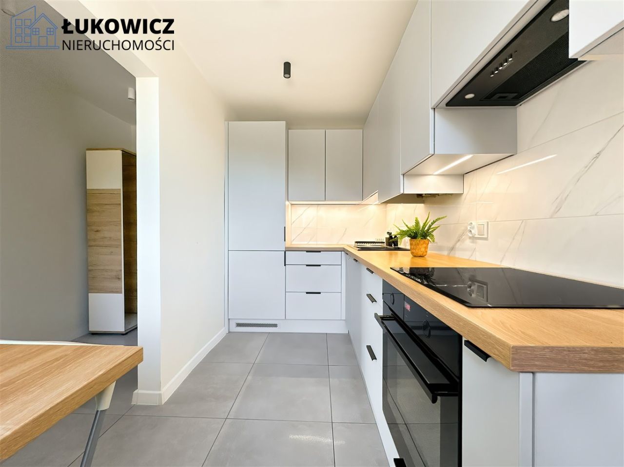 dom wolnostojący, 9 pokoi Kaniów. Zdjęcie 5