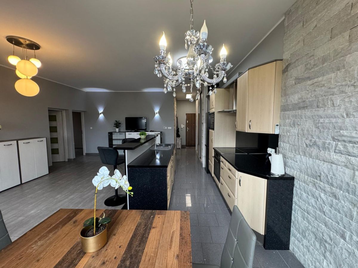 Mieszkanie 3-pokojowe Żerniki Wrocławskie, ul. Kolejowa. Zdjęcie 10