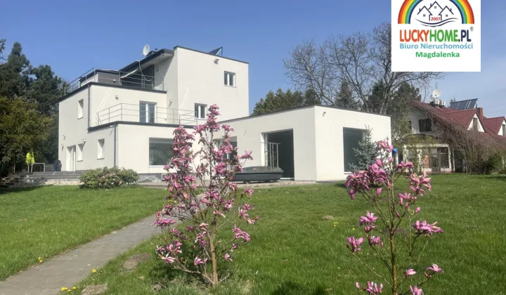 dom wolnostojący, 7 pokoi Magdalenka, ul. Lipowa