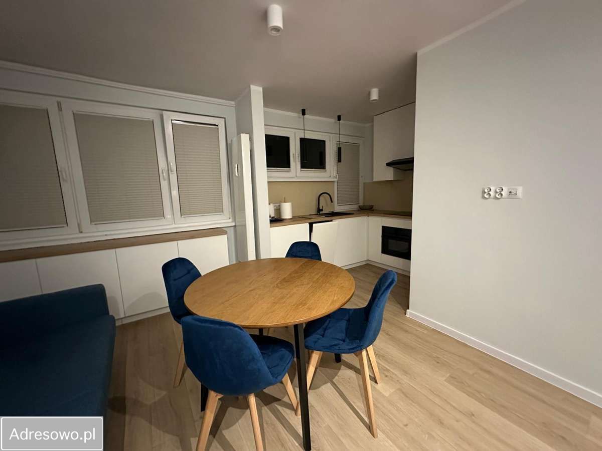 Mieszkanie 3-pokojowe Konin, ul. Juliana Tuwima. Zdjęcie 6