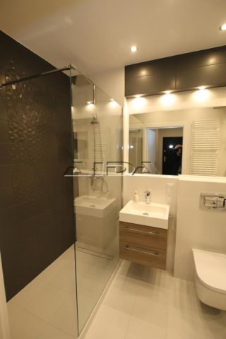 Mieszkanie 3-pokojowe Wrocław Stare Miasto, SIKORSKIEGO ATAL TOWERS APARTAMENT NOWOŚĆ GARAŻ. Zdjęcie 4