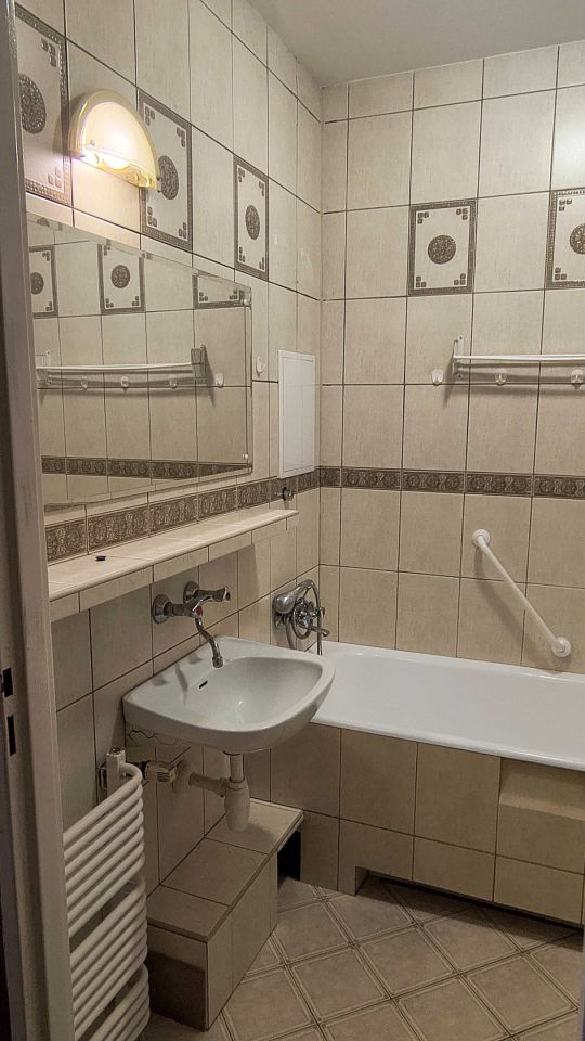 Mieszkanie 3-pokojowe Kraków Czyżyny, os. 2 Pułku Lotniczego. Zdjęcie 2