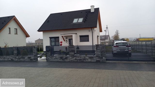 dom wolnostojący, 4 pokoje Czekanów. Zdjęcie 1