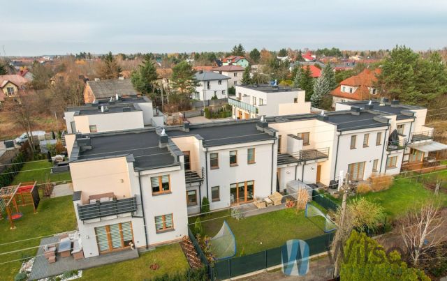 dom szeregowy, 4 pokoje Łomianki. Zdjęcie 17