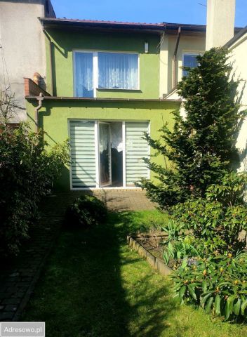 dom szeregowy, 3 pokoje Łódź Bałuty, ul. Ołowiana. Zdjęcie 1