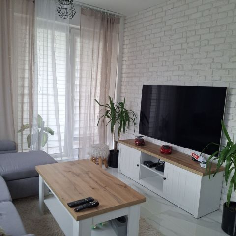 Mieszkanie 3-pokojowe Oleśnica, ul. Koszarowa. Zdjęcie 1