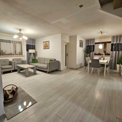 dom wolnostojący, 4 pokoje Krakuszowice. Zdjęcie 5