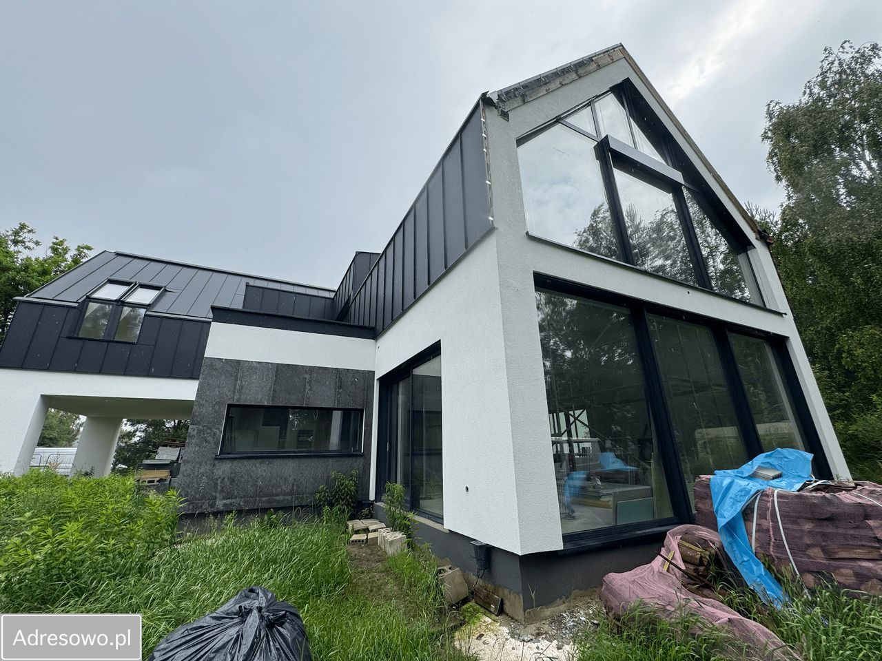 dom wolnostojący, 7 pokoi Rusiec. Zdjęcie 3