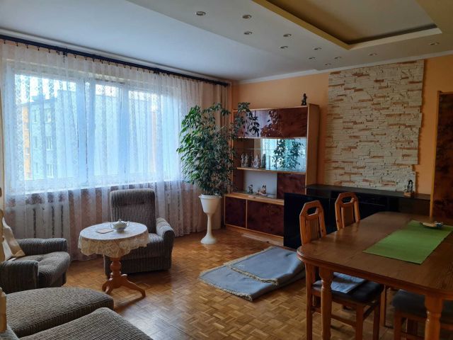 Mieszkanie 3-pokojowe Piotrków Trybunalski, ul. Hugona Kołłątaja. Zdjęcie 1