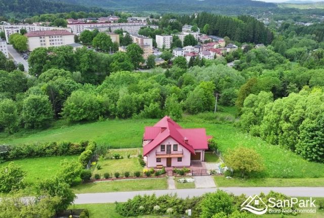 dom wolnostojący, 5 pokoi Lesko. Zdjęcie 6