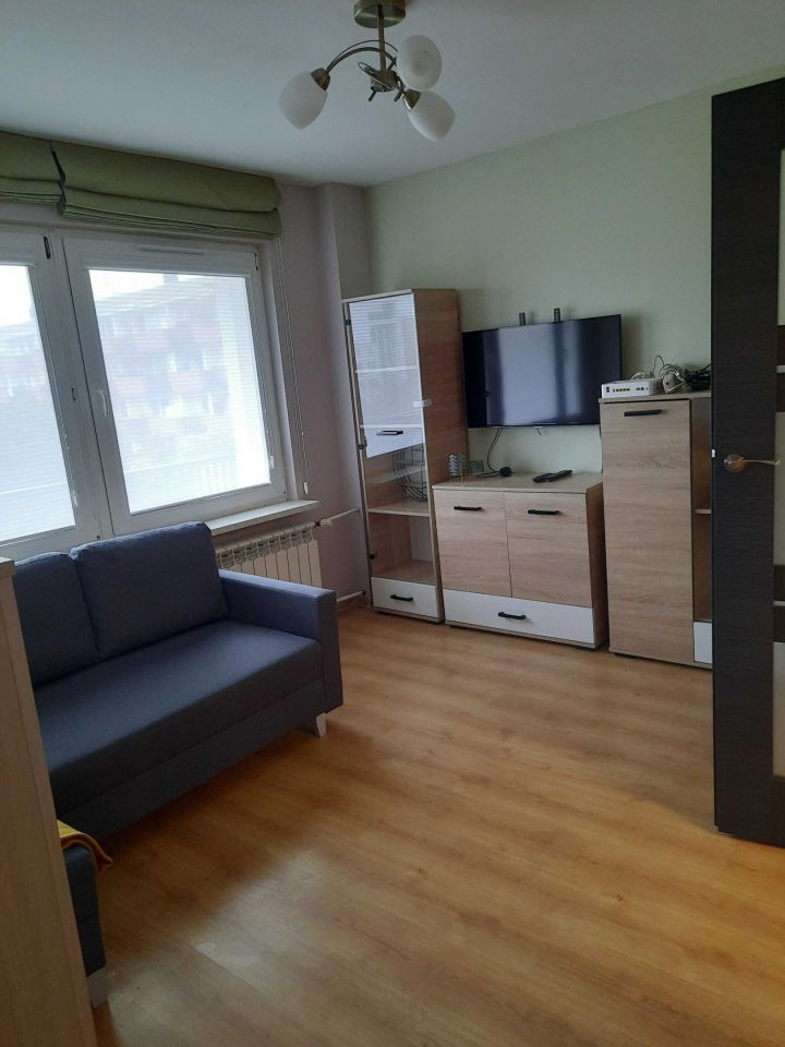 Mieszkanie 3-pokojowe Kraków Bieńczyce, os. Dywizjonu 303. Zdjęcie 2