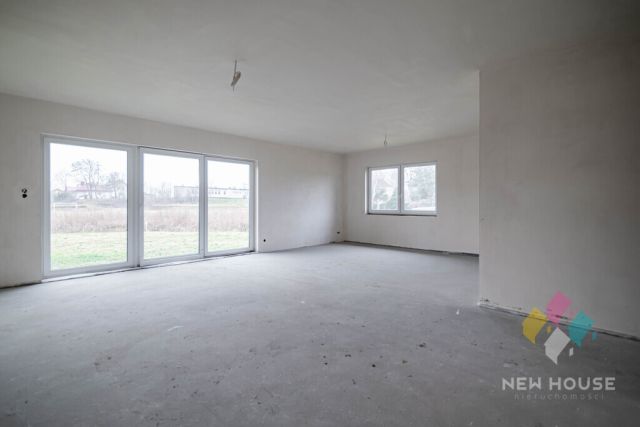 dom wolnostojący, 4 pokoje Smolajny. Zdjęcie 5