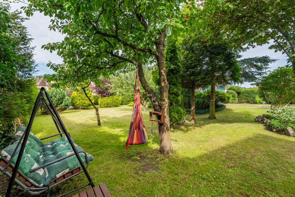 dom wolnostojący, 8 pokoi Kamień Pomorski. Zdjęcie 9