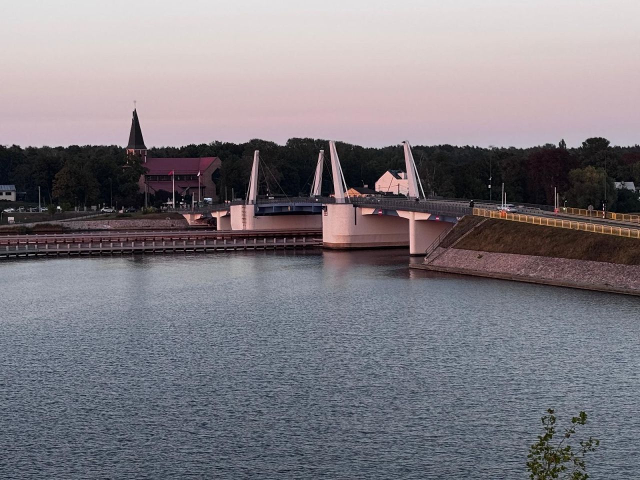 Mieszkanie 4-pokojowe Gdańsk Wisłoujście, ul. Łąkowa. Zdjęcie 3