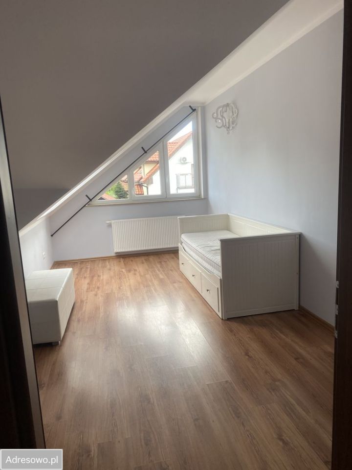 bliźniak, 3 pokoje Oława, ul. Świerkowa. Zdjęcie 2